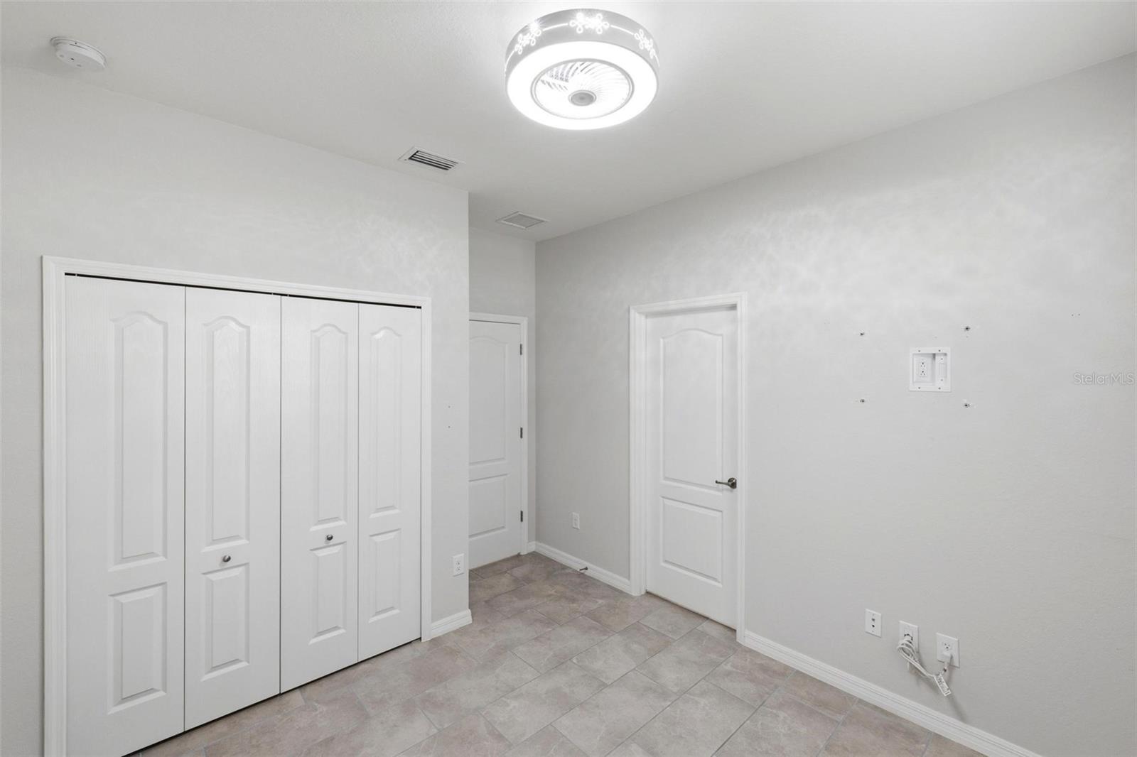Image 32 of 73 For 10157 Colubrina Drive