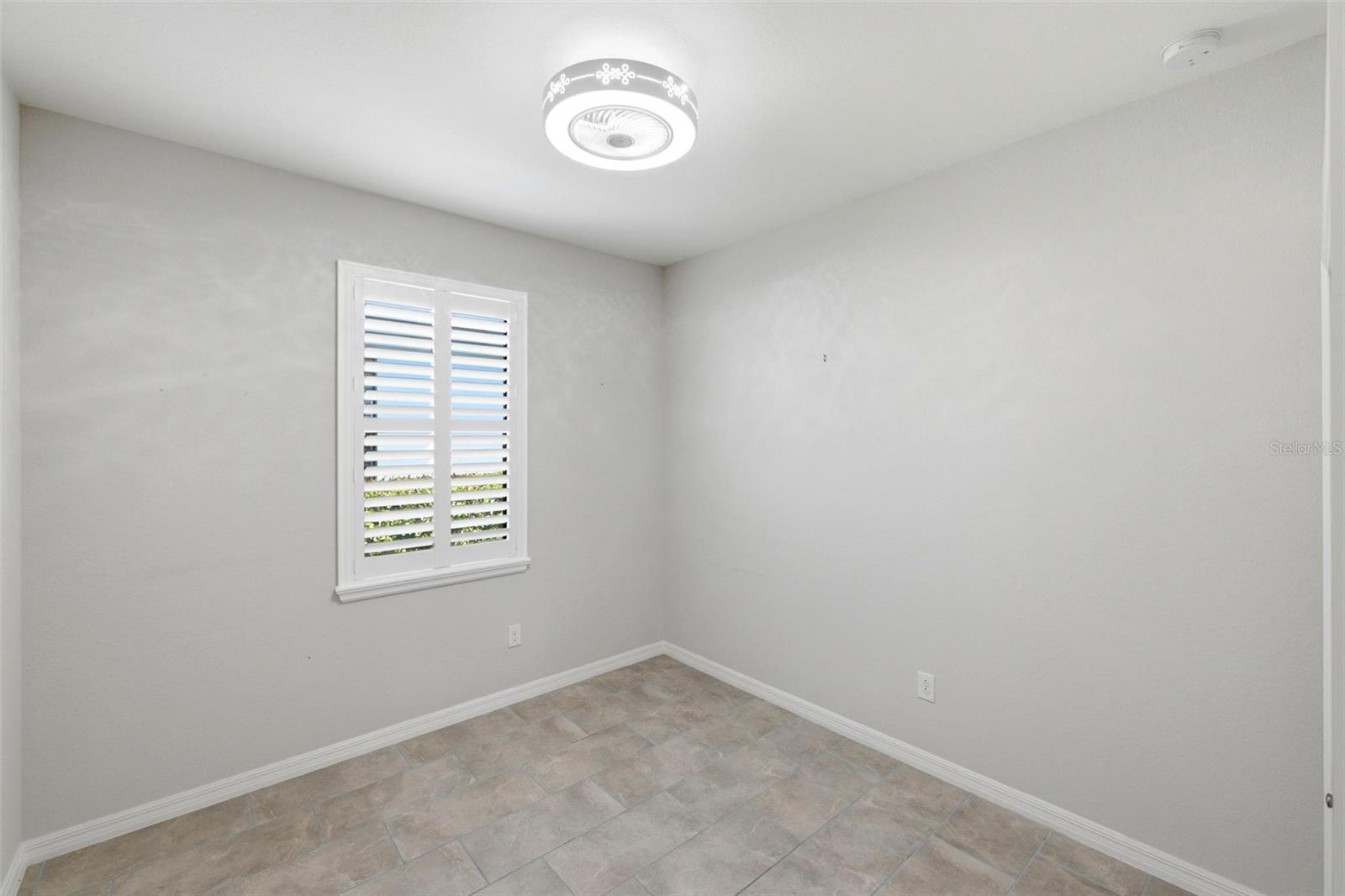 Image 33 of 73 For 10157 Colubrina Drive