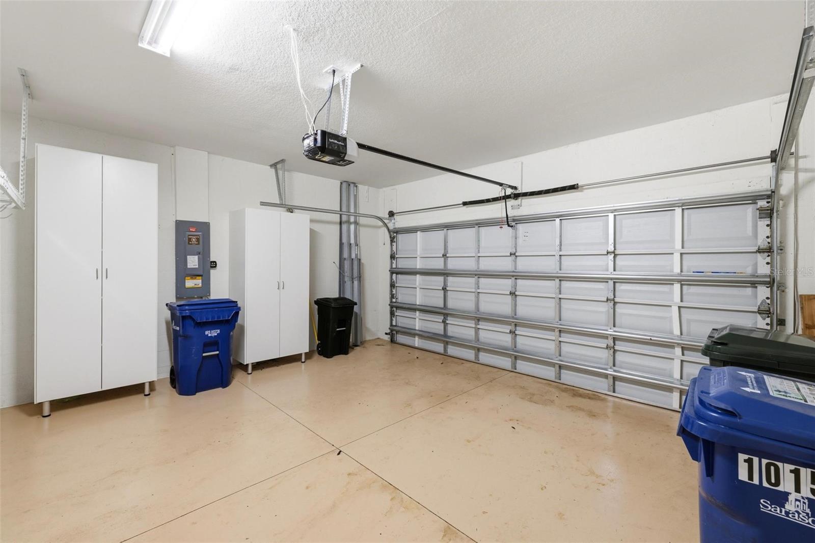 Image 43 of 73 For 10157 Colubrina Drive