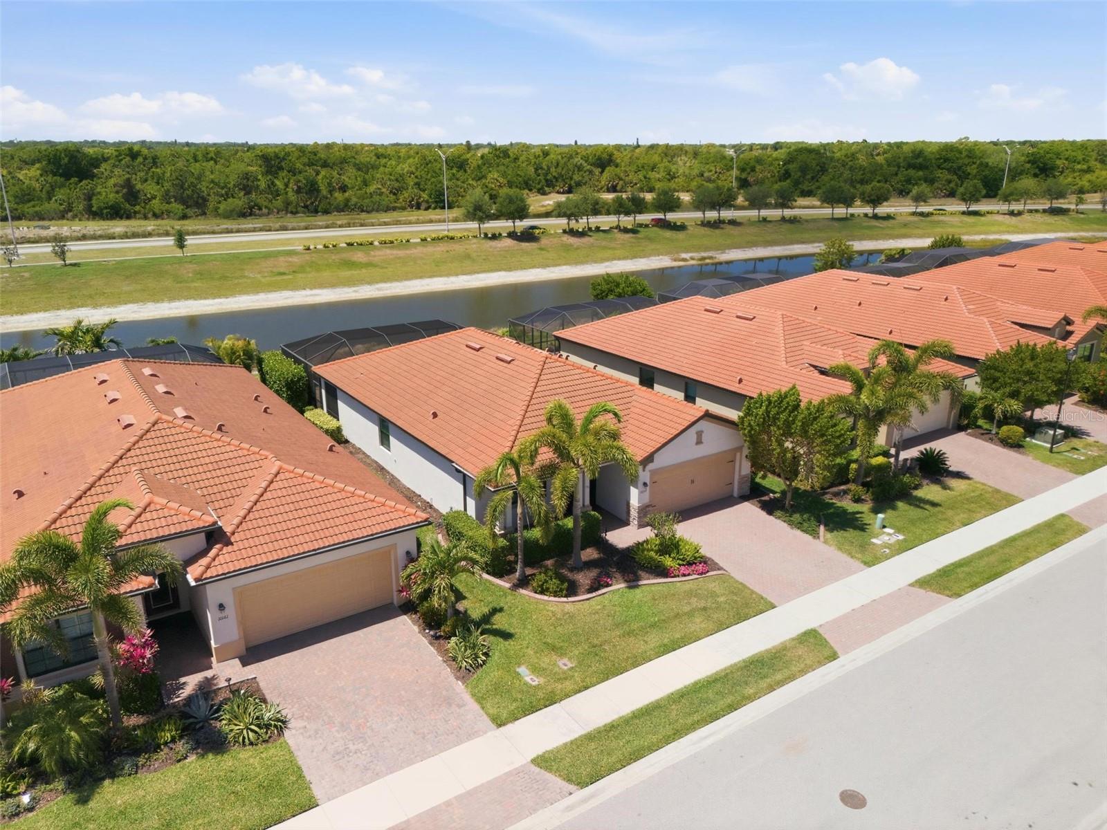Image 46 of 73 For 10157 Colubrina Drive