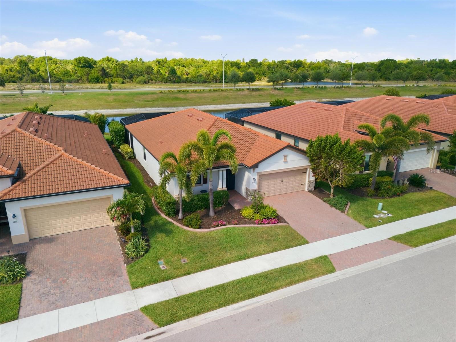 Image 57 of 73 For 10157 Colubrina Drive