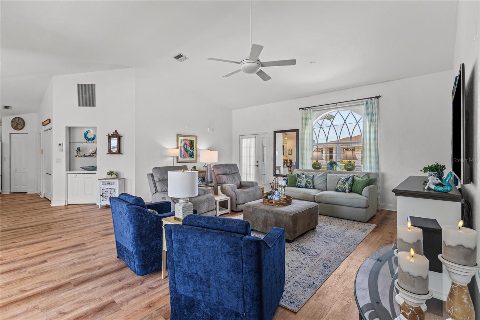 Image 29 of 49 For 64 Bunker Court