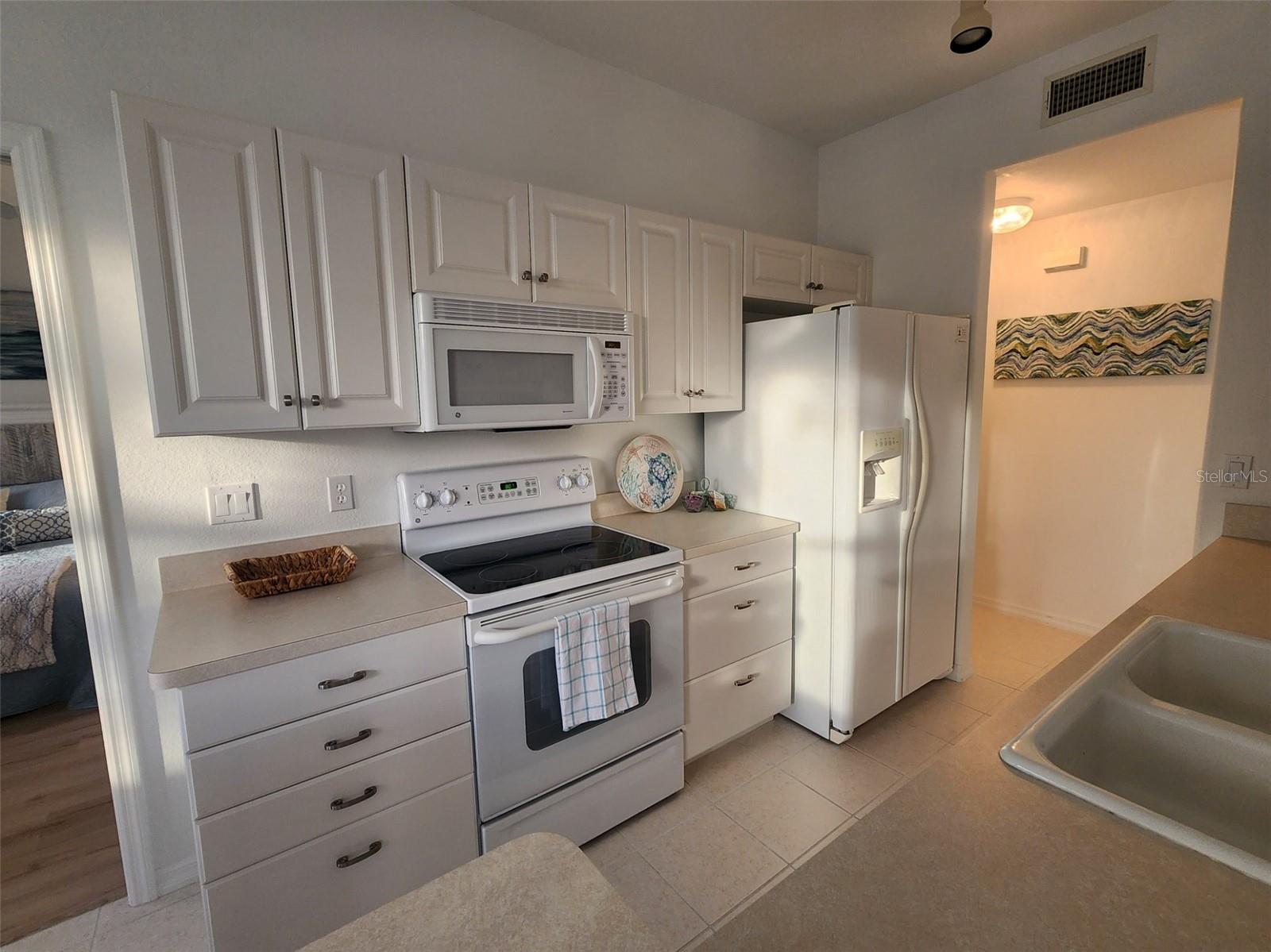 Image 20 of 42 For 4442 Corso Venetia Boulevard A14