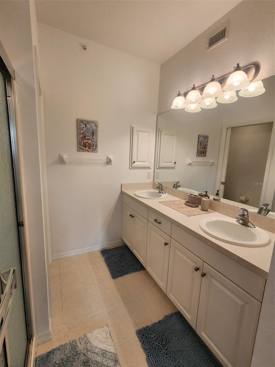 Image 29 of 42 For 4442 Corso Venetia Boulevard A14