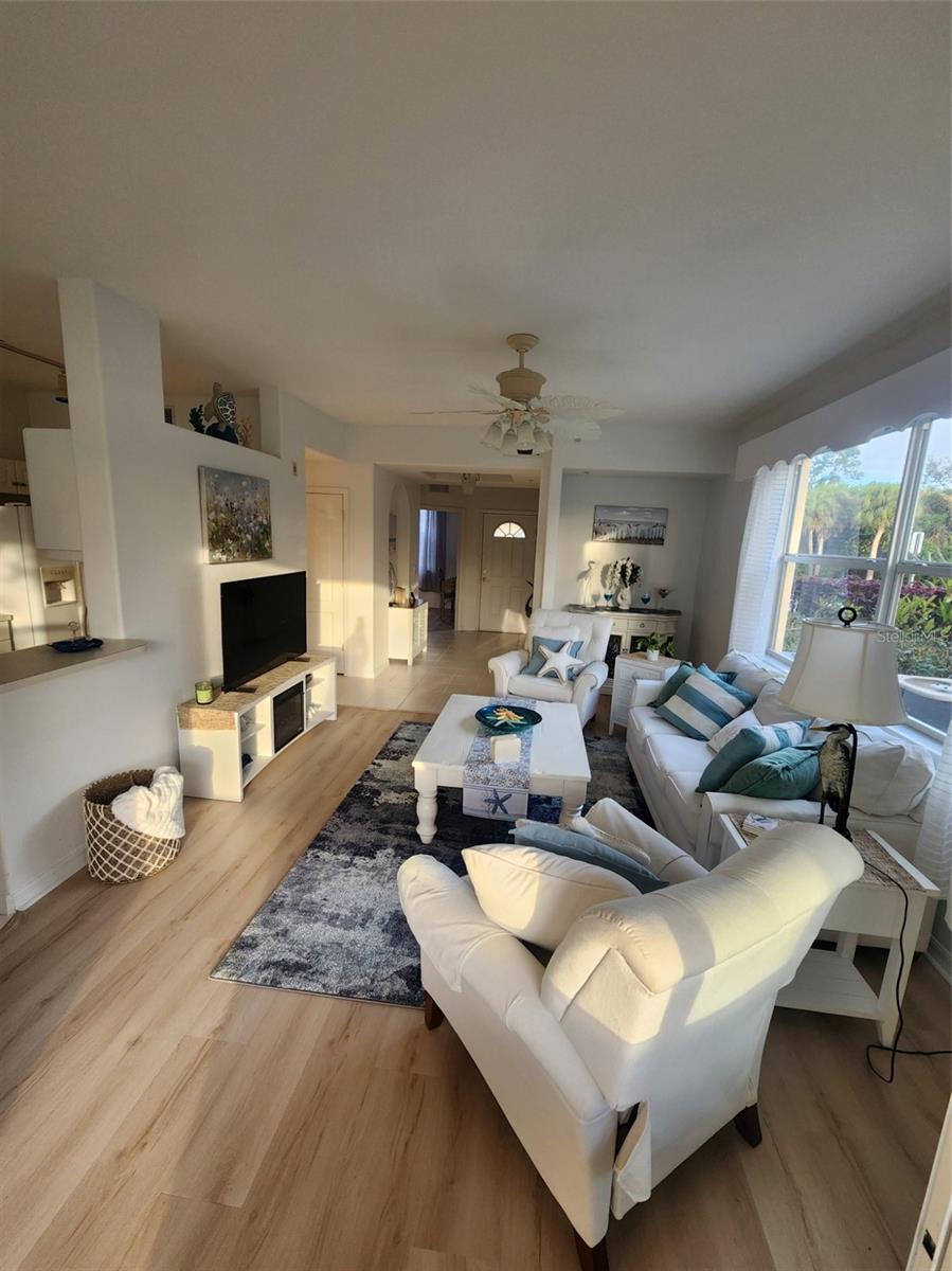Image 41 of 42 For 4442 Corso Venetia Boulevard A14