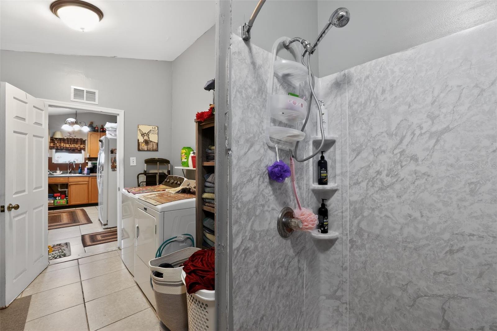 Image 22 of 51 For 702 3rd Street