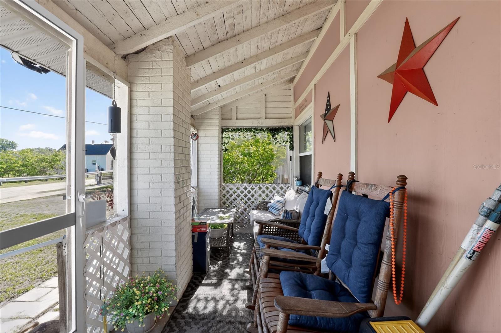 Image 25 of 51 For 702 3rd Street