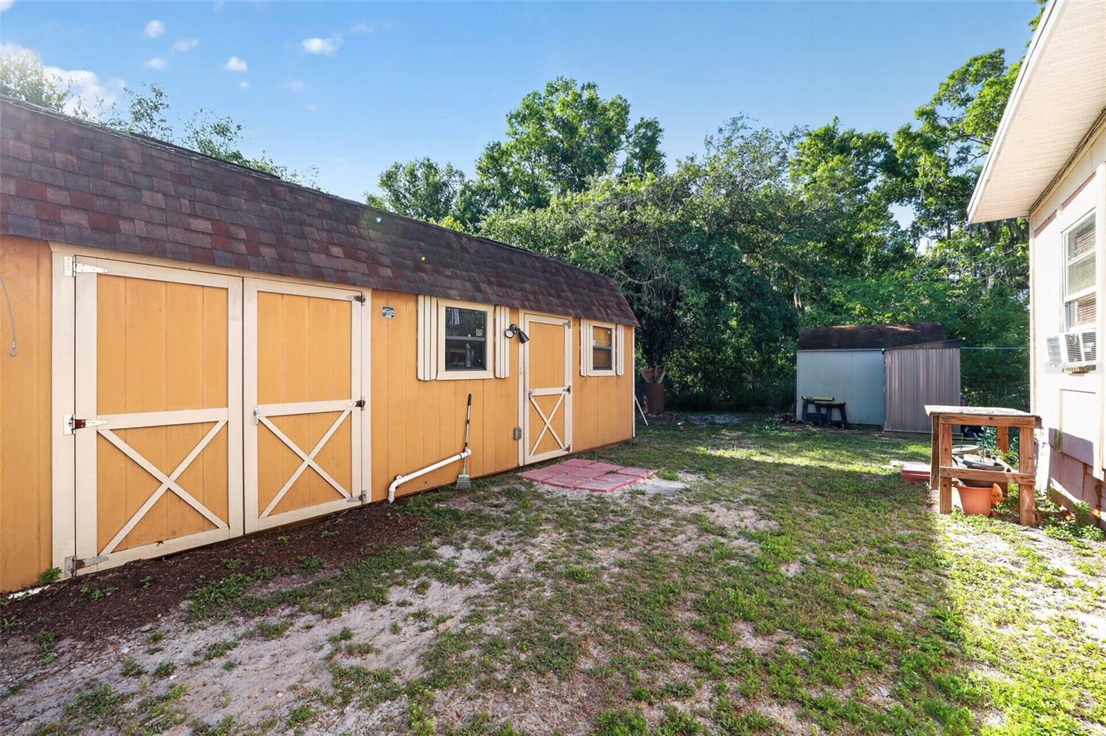 Image 30 of 51 For 702 3rd Street