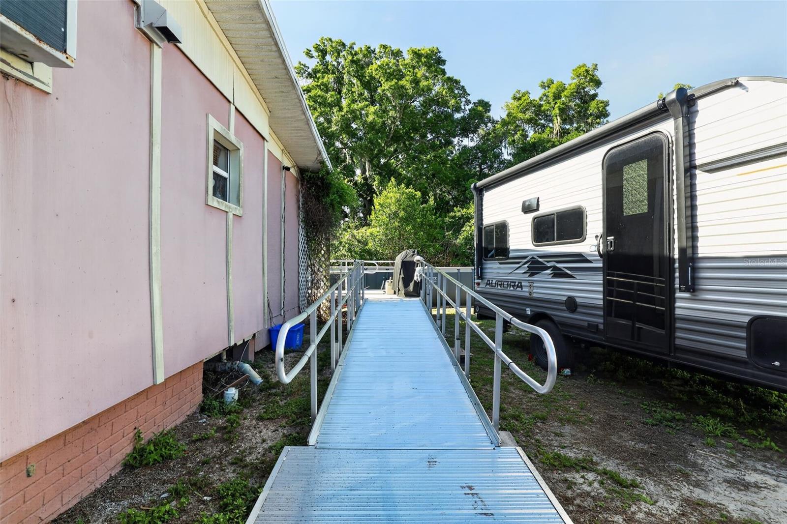 Image 39 of 51 For 702 3rd Street