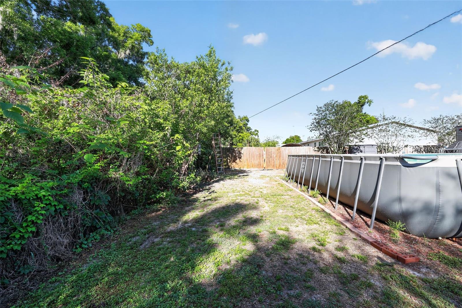 Image 42 of 51 For 702 3rd Street