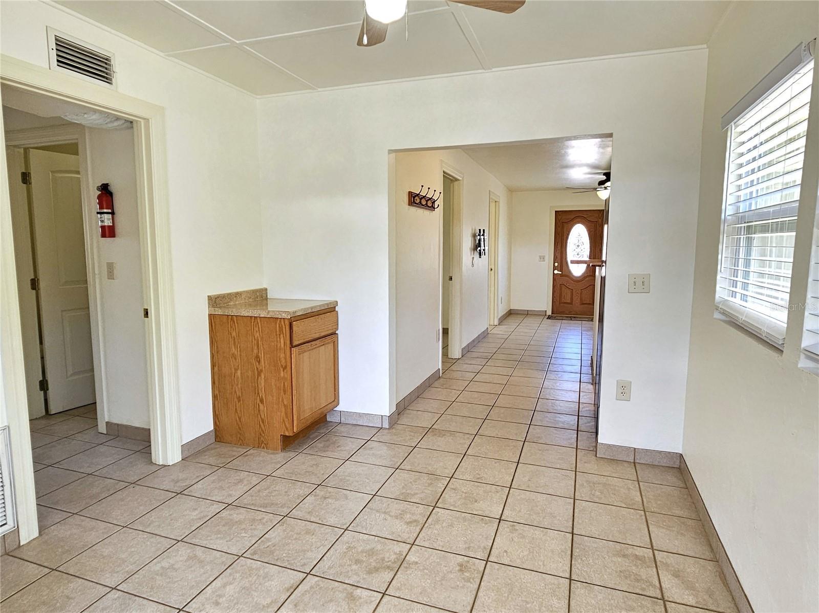 Image 12 of 33 For 323 Palmetto Road W