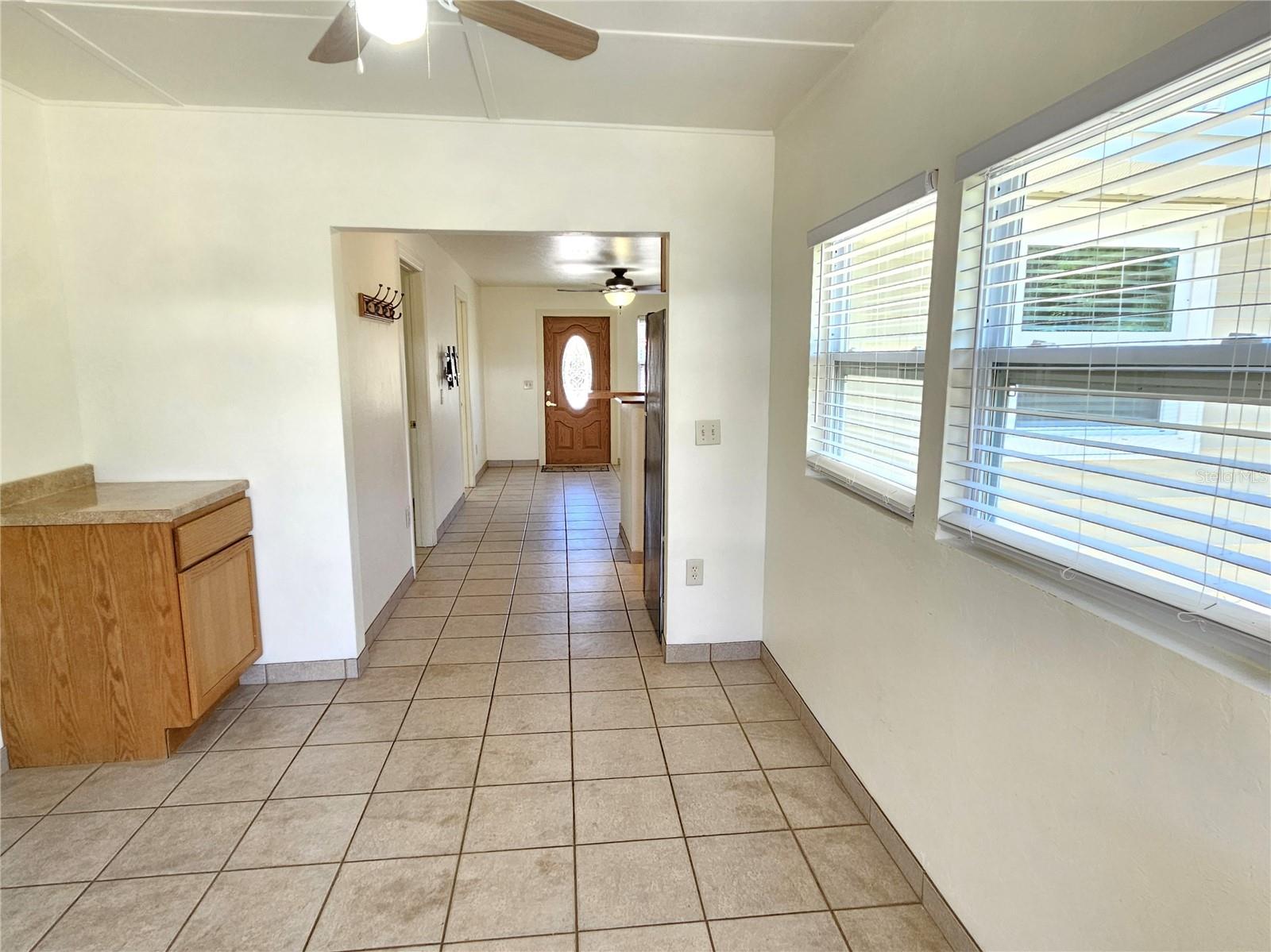 Image 18 of 33 For 323 Palmetto Road W