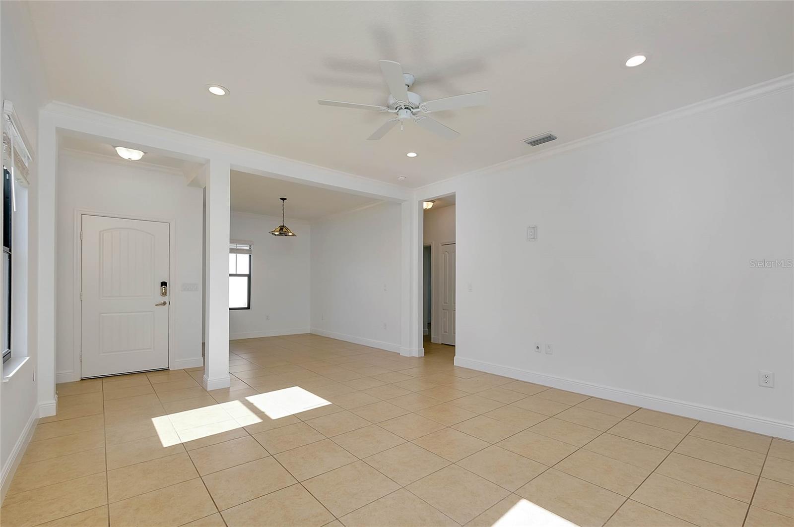 Image 10 of 73 For 220 Brienza Loop