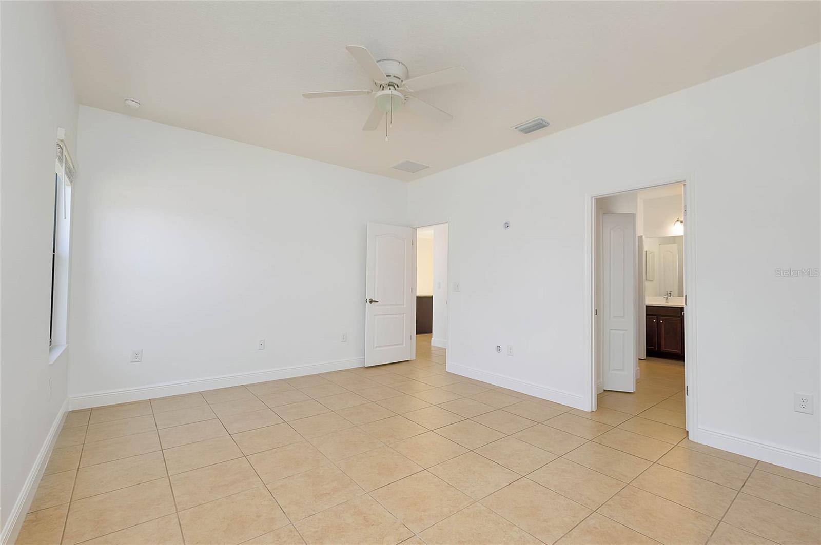 Image 24 of 73 For 220 Brienza Loop