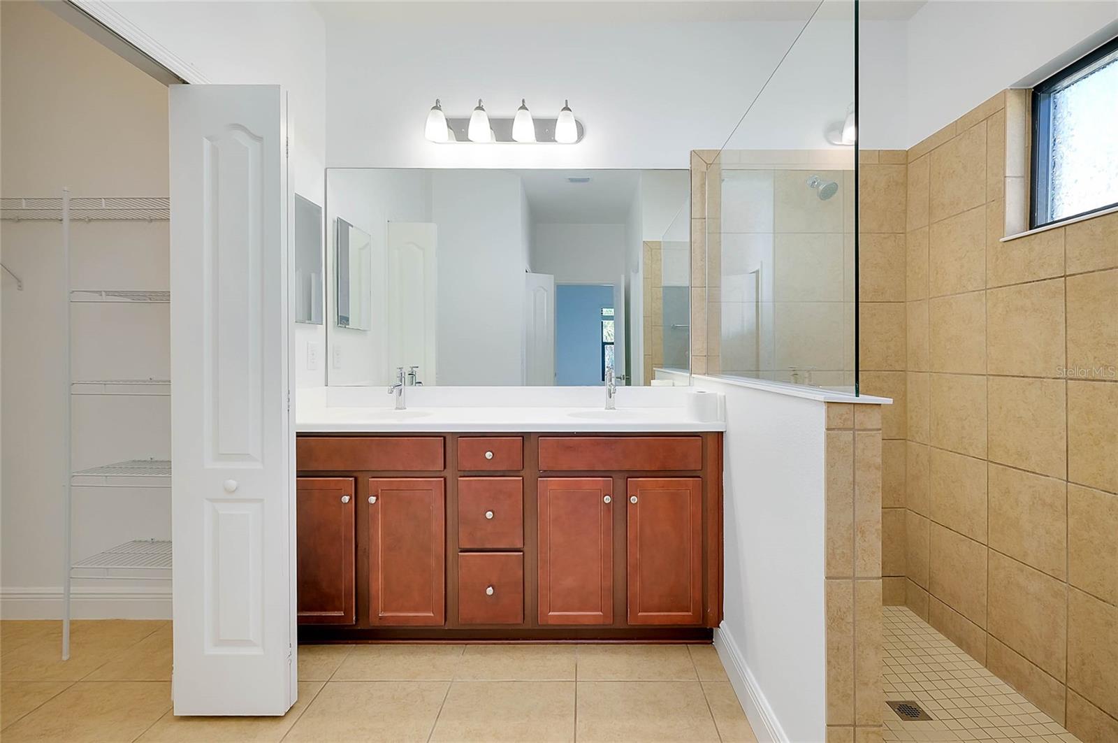 Image 27 of 73 For 220 Brienza Loop