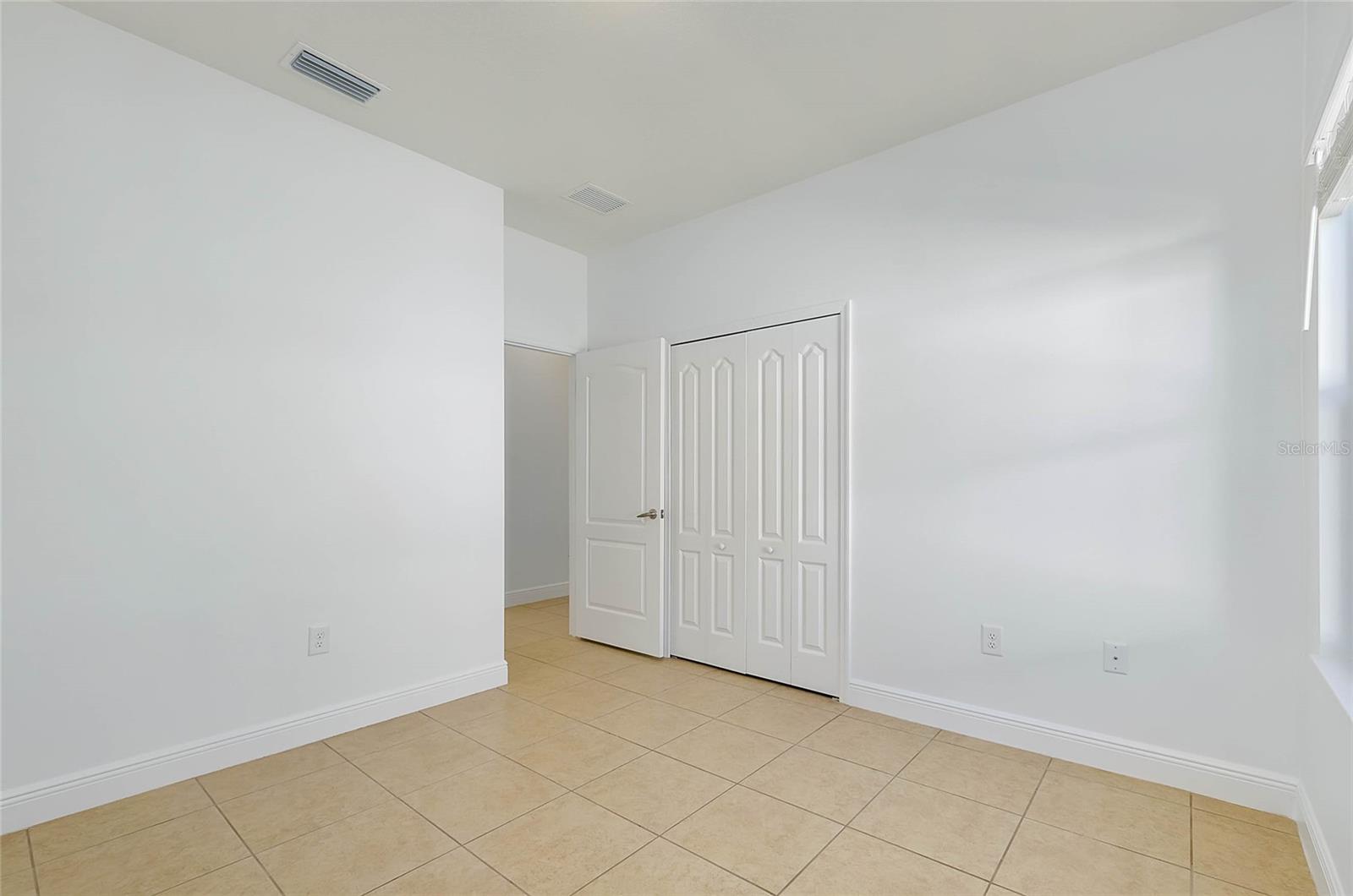 Image 34 of 73 For 220 Brienza Loop