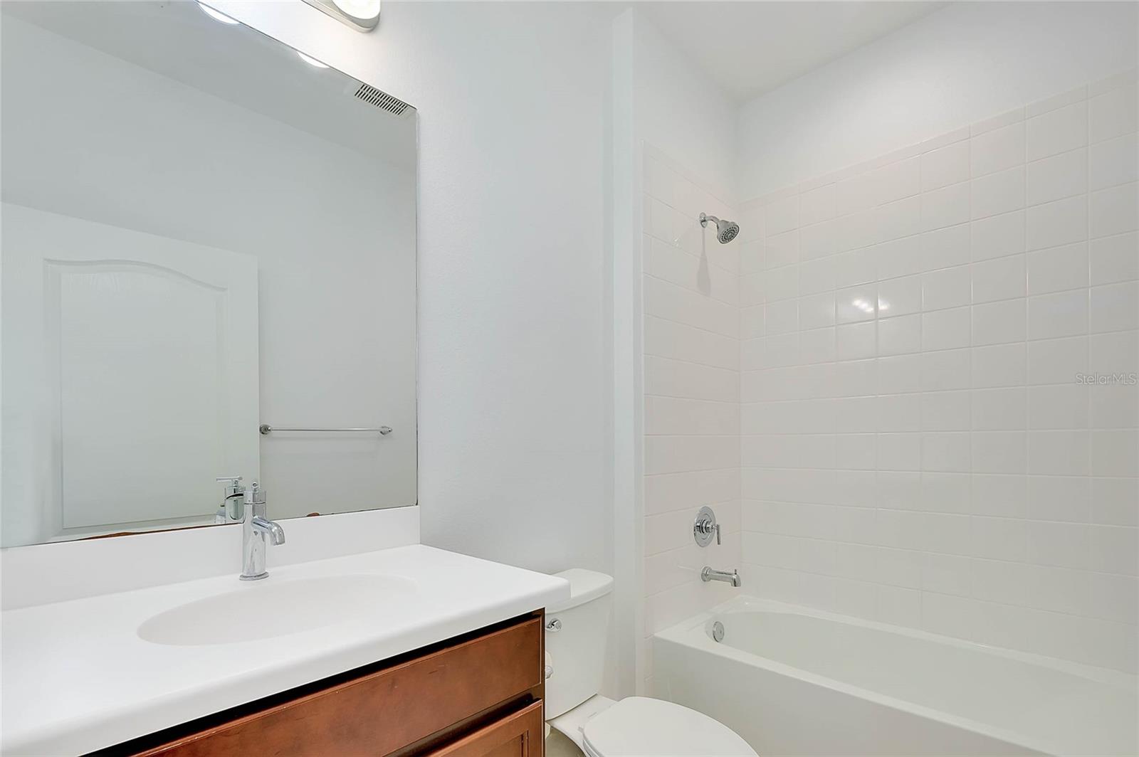 Image 40 of 73 For 220 Brienza Loop