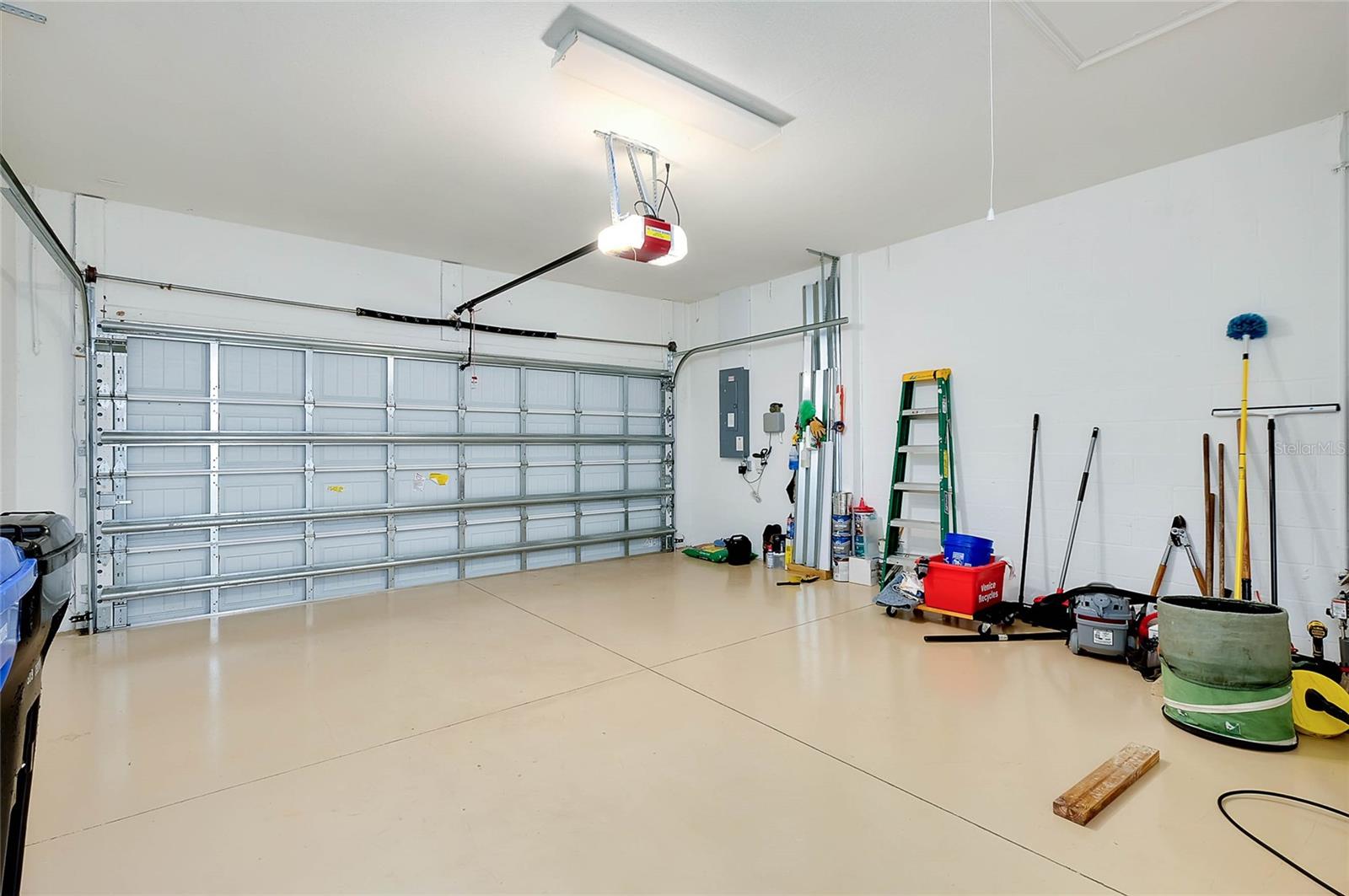 Image 44 of 73 For 220 Brienza Loop