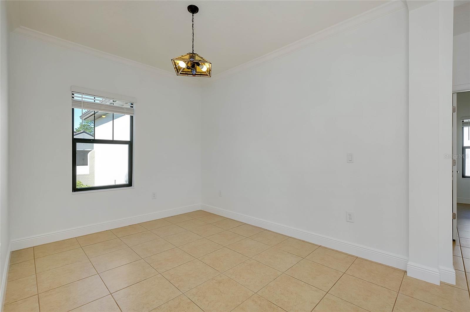 Image 6 of 73 For 220 Brienza Loop