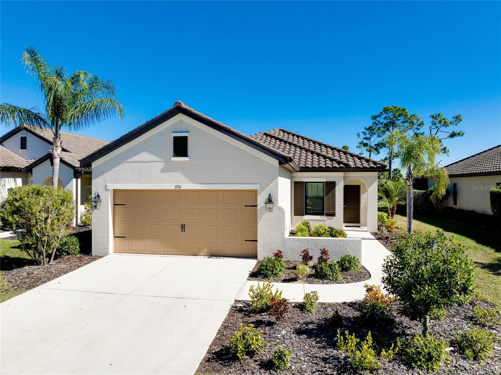 Image 62 of 73 For 220 Brienza Loop