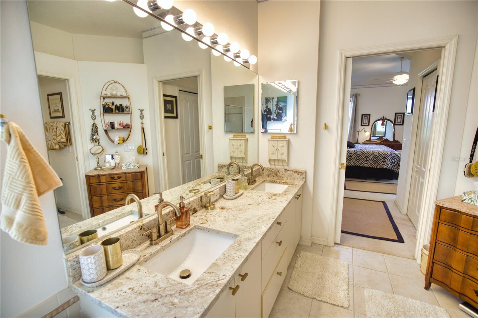 Image 21 of 32 For 1520 San Ysidro Way