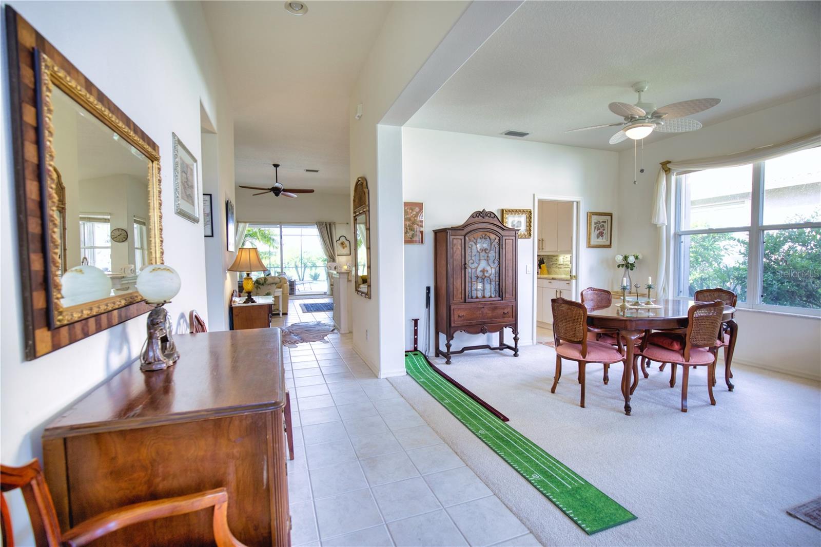 Image 4 of 32 For 1520 San Ysidro Way