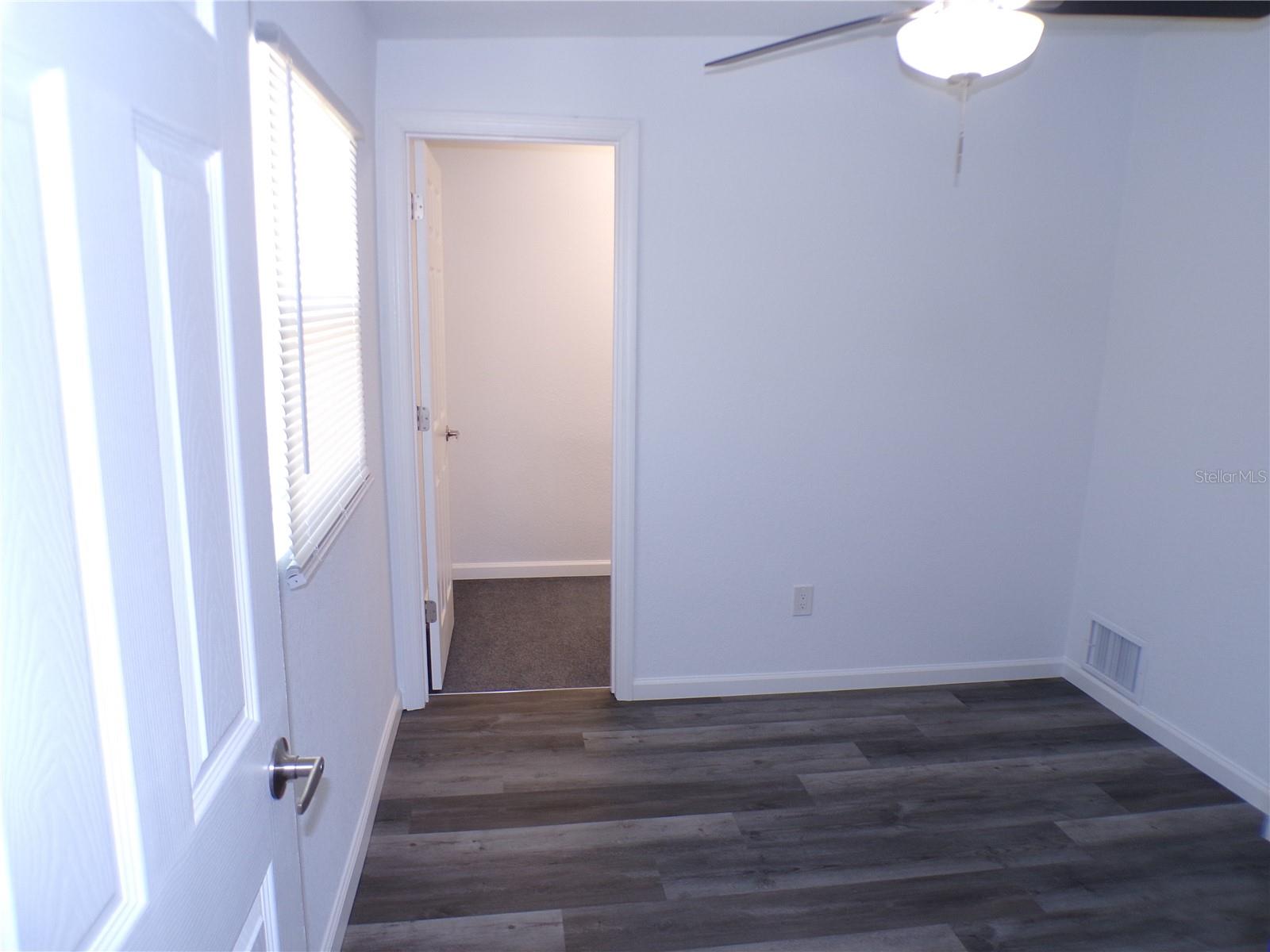 Image 7 of 26 For 206 Ravenna Street N