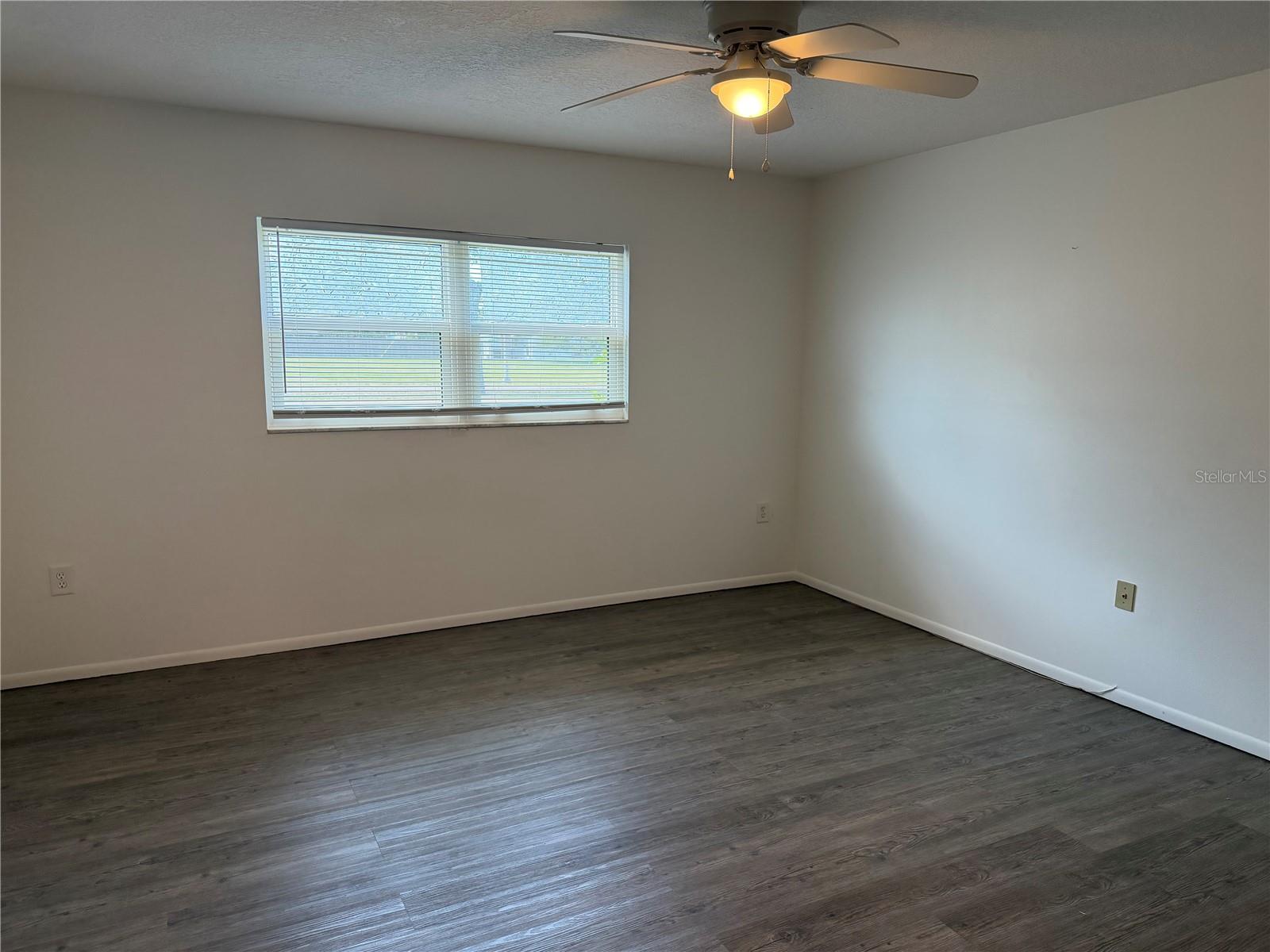 Image 10 of 21 For 245 Center Road 103