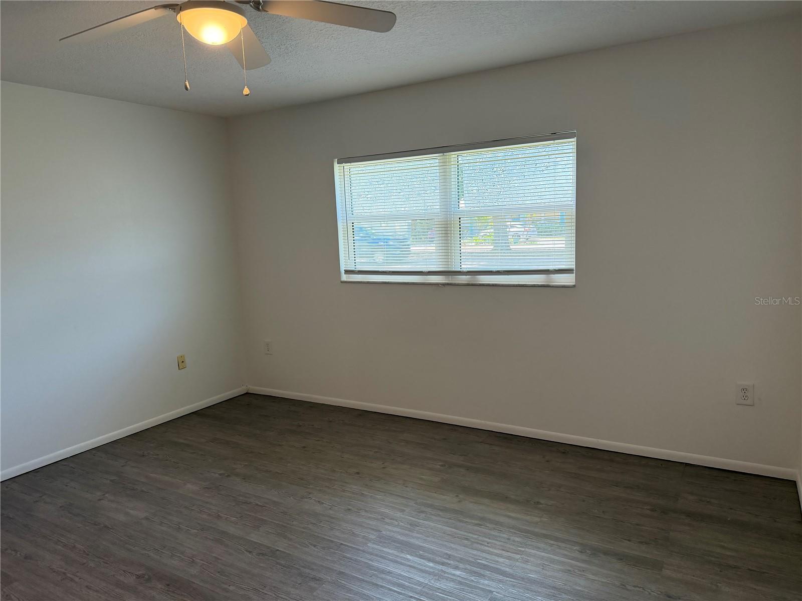 Image 8 of 21 For 245 Center Road 103