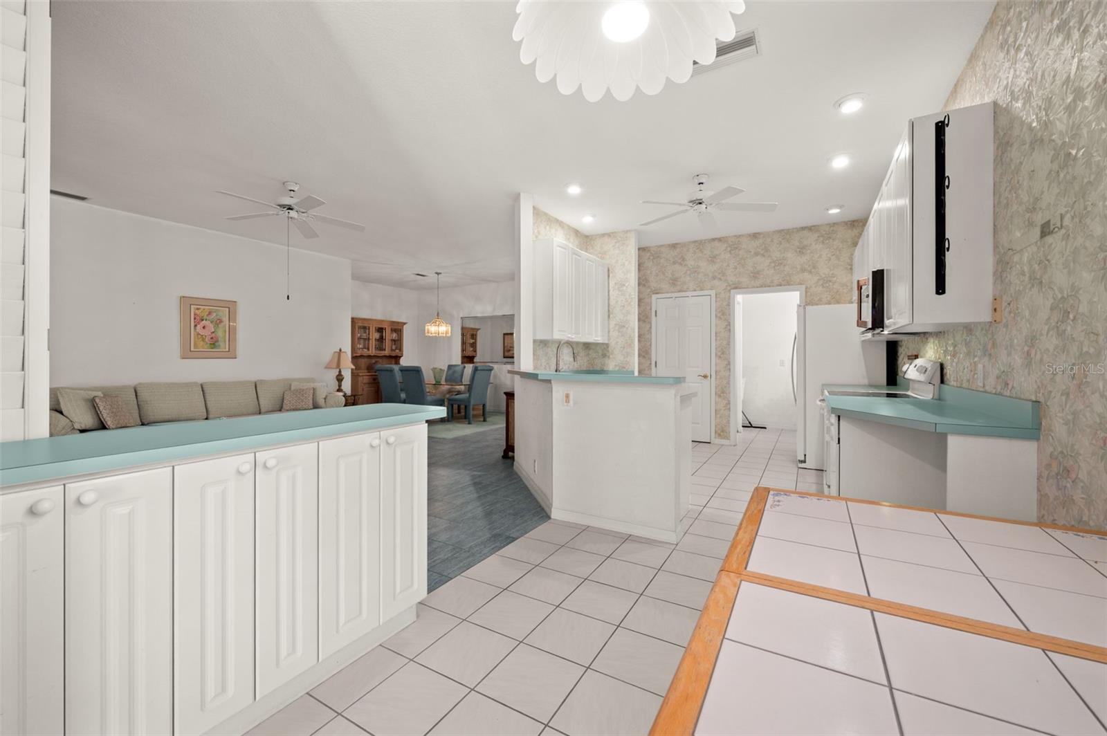 Image 13 of 29 For 4333 Spicetree Street