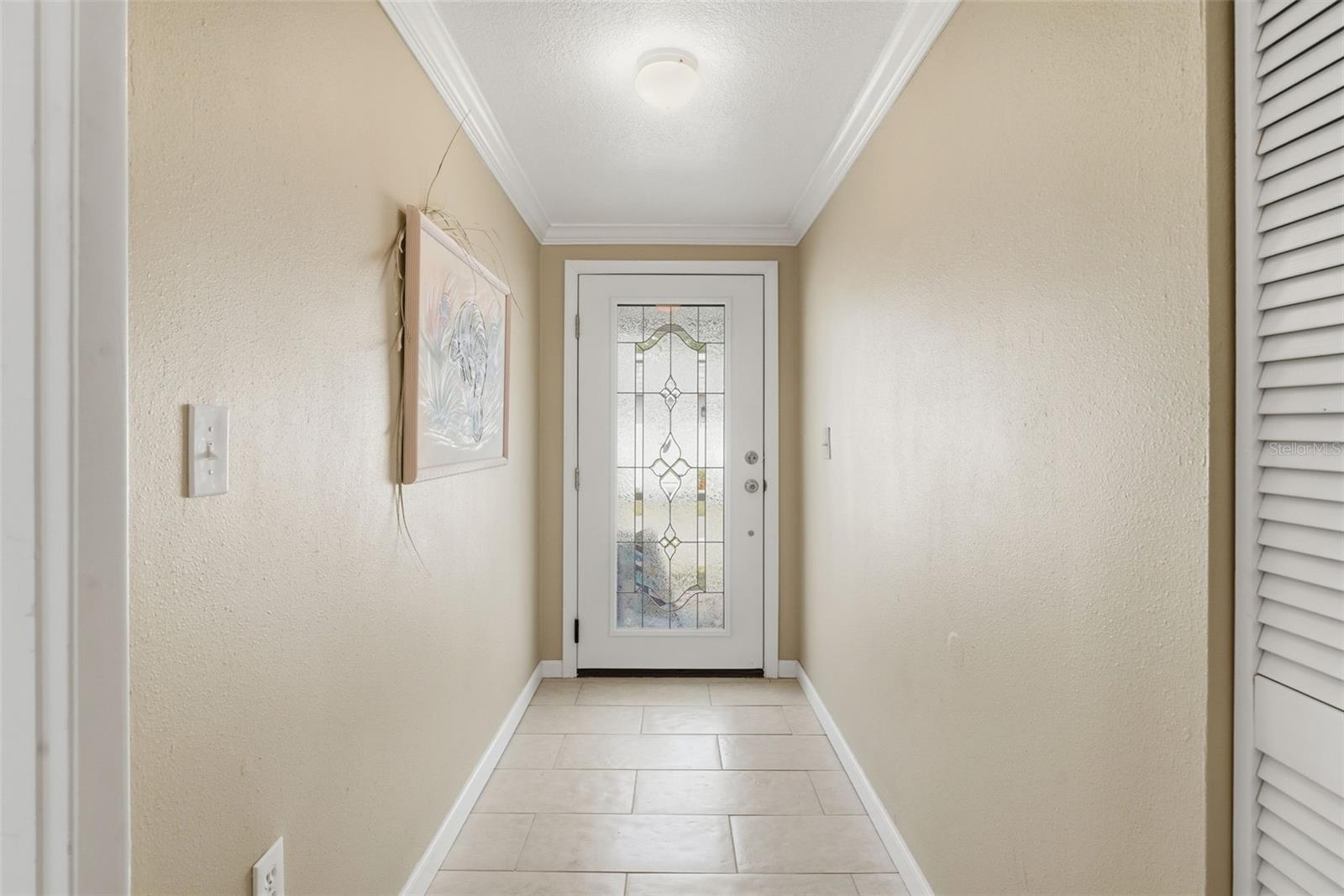 Image 30 of 70 For 690 Circlewood Drive W8