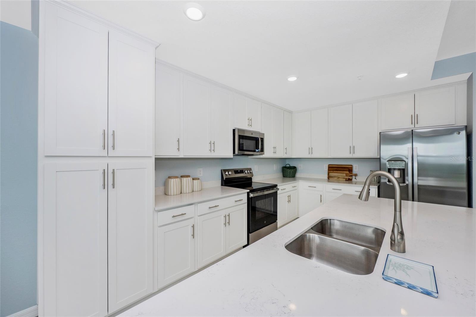 Image 10 of 97 For 17655 Opal Sand Drive 203