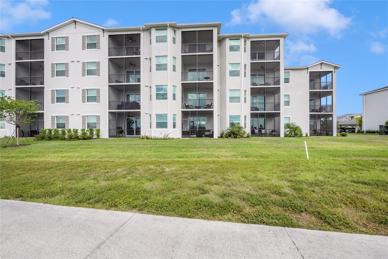 Image 45 of 97 For 17655 Opal Sand Drive 203