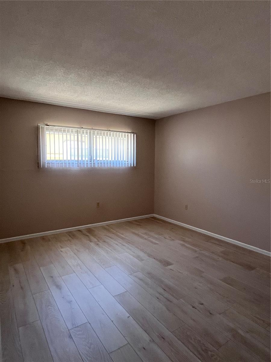 Image 6 of 8 For 509 Venice Avenue 102