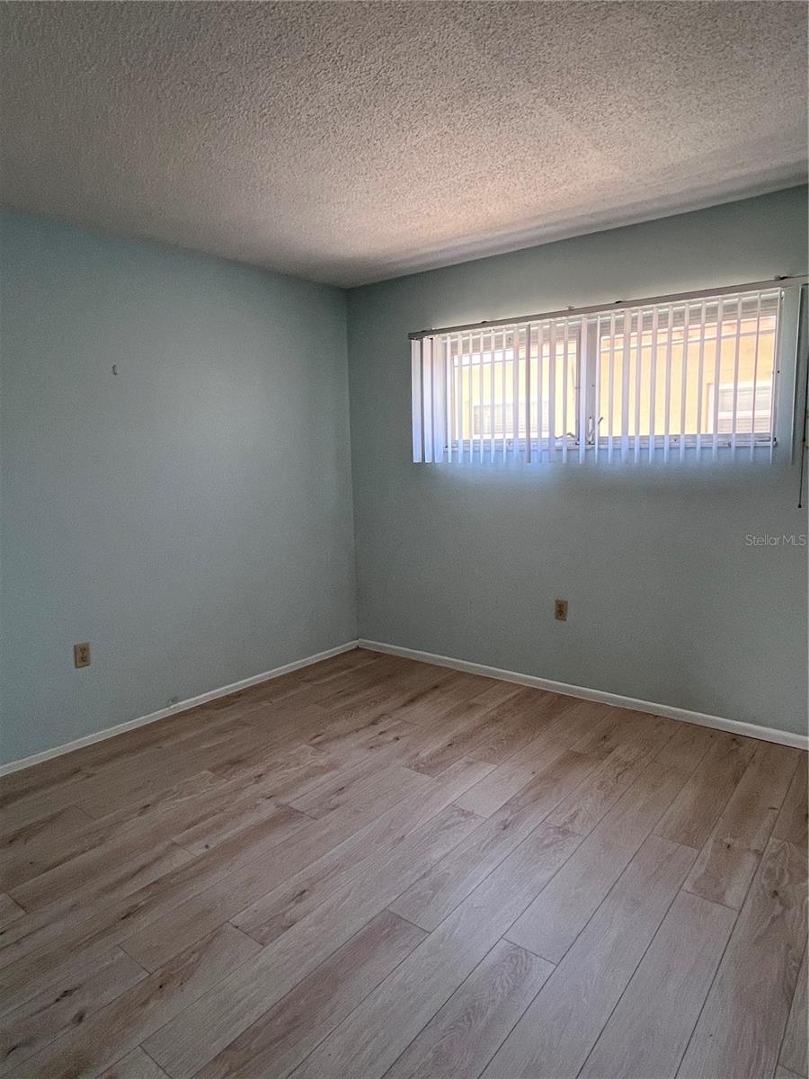 Image 7 of 8 For 509 Venice Avenue 102