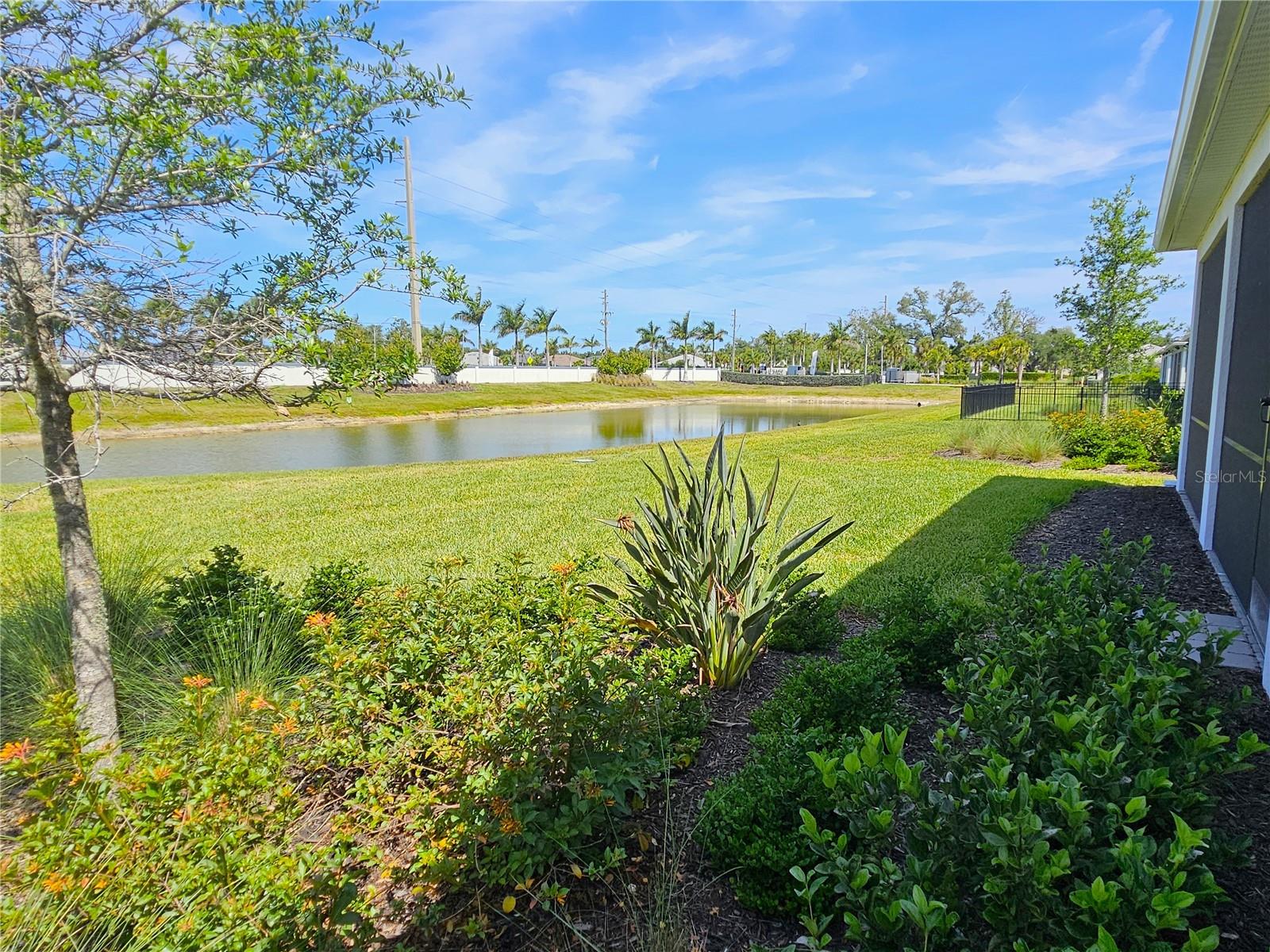 Image 17 of 36 For 17925 Nadine Place