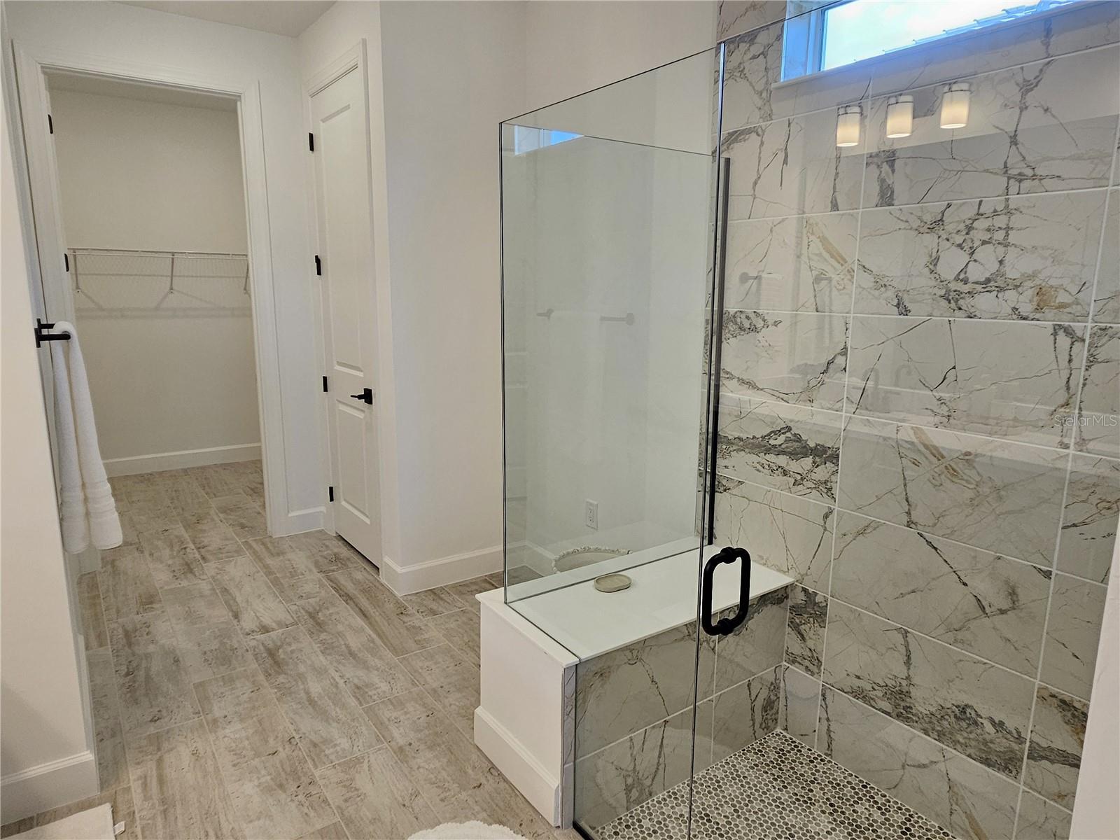 Image 23 of 36 For 17925 Nadine Place