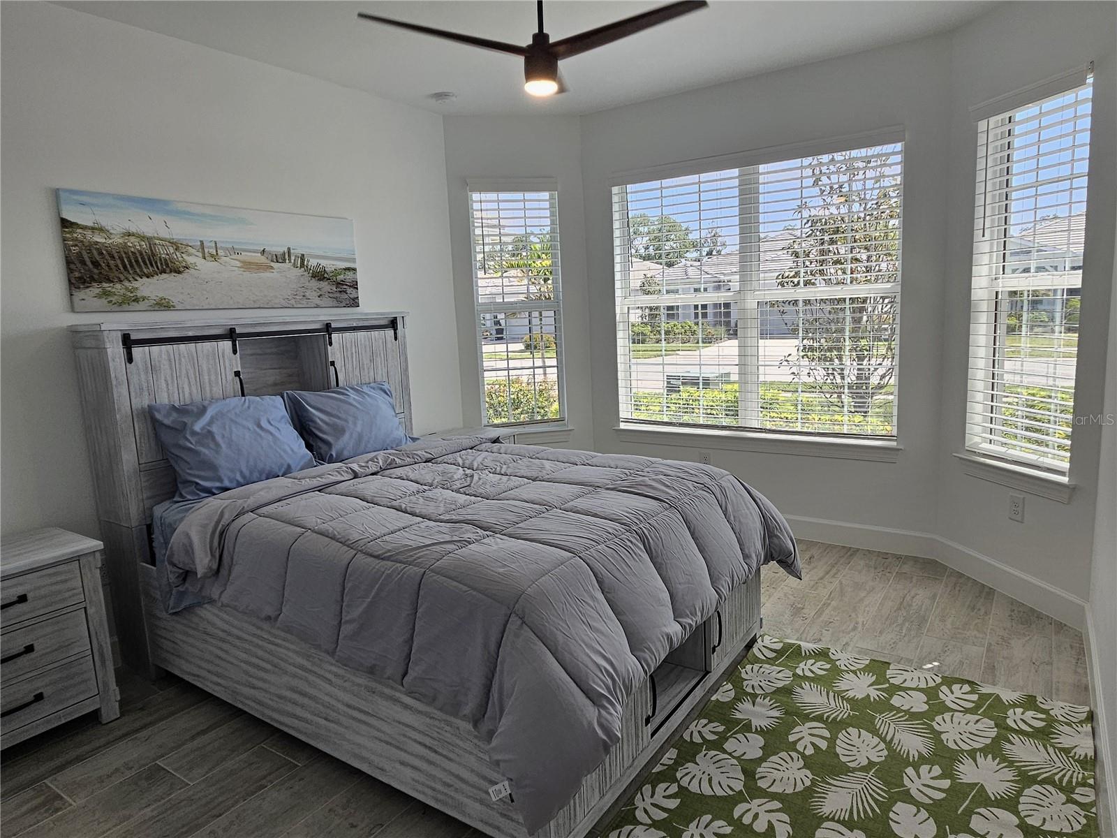 Image 27 of 36 For 17925 Nadine Place