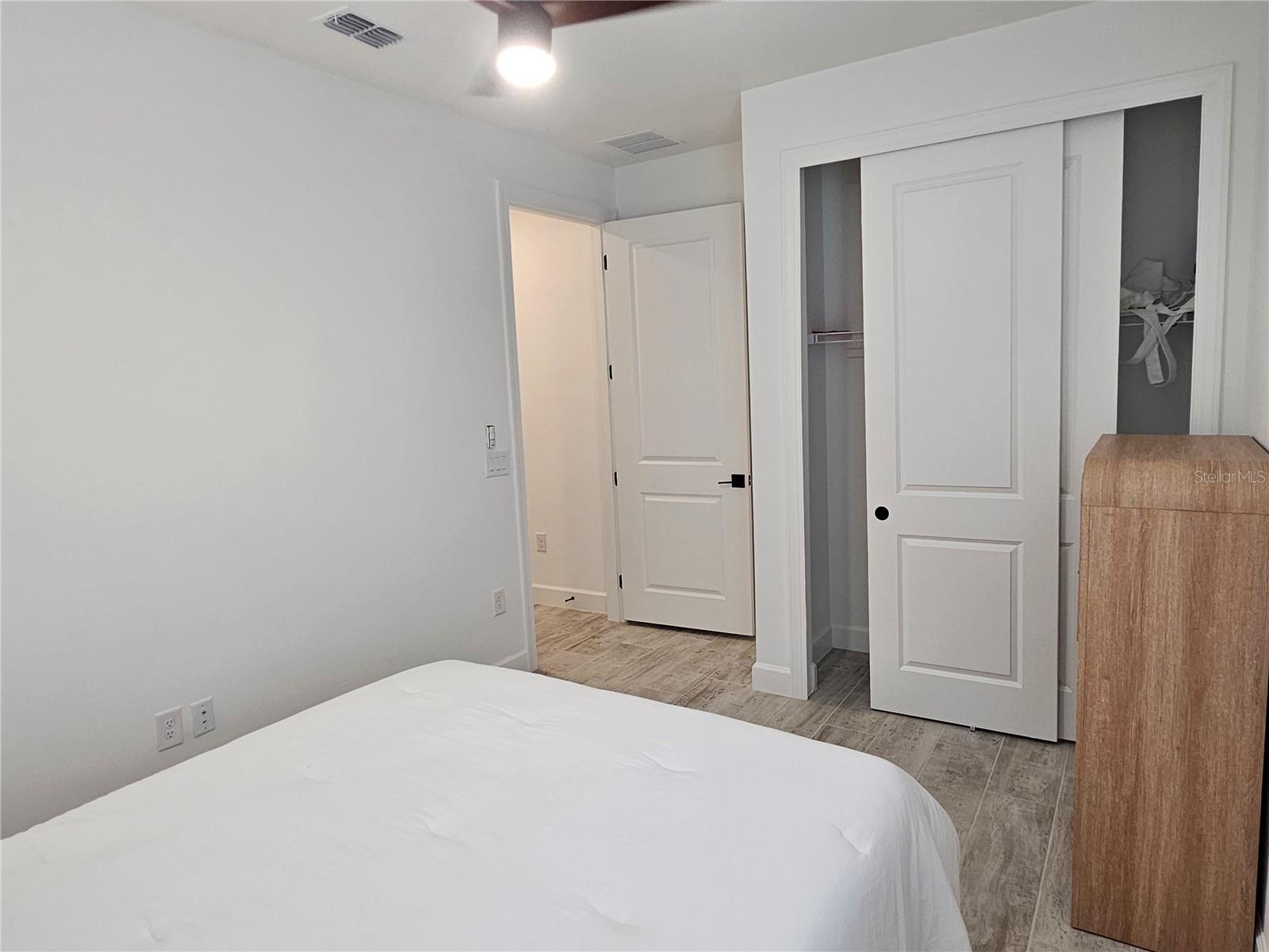 Image 31 of 36 For 17925 Nadine Place