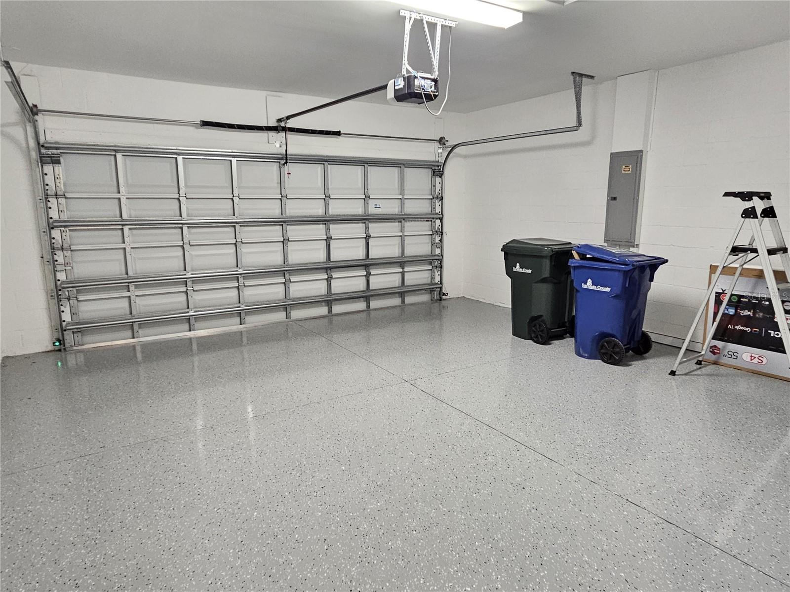 Image 34 of 36 For 17925 Nadine Place