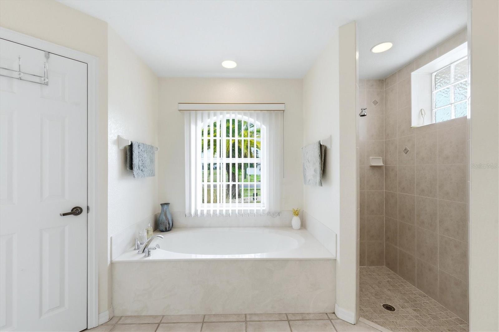 Image 15 of 42 For 764 Rotonda Circle