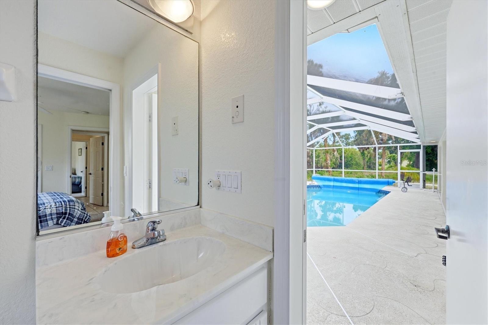 Image 20 of 42 For 764 Rotonda Circle