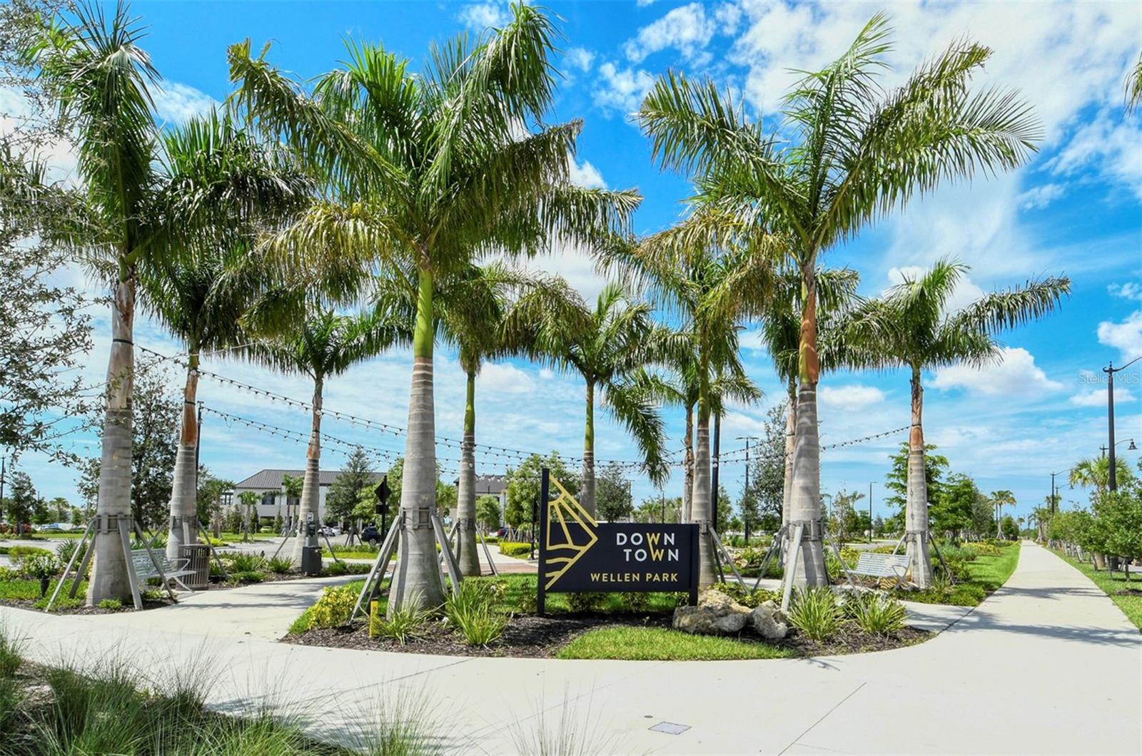 Image 52 of 80 For 12240 Wellen Golf Street 106