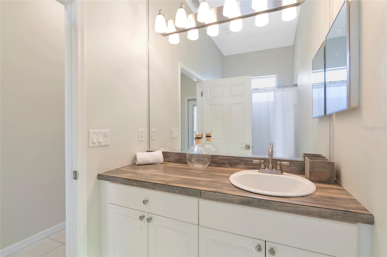 Image 34 of 82 For 309 Americas Cup Boulevard