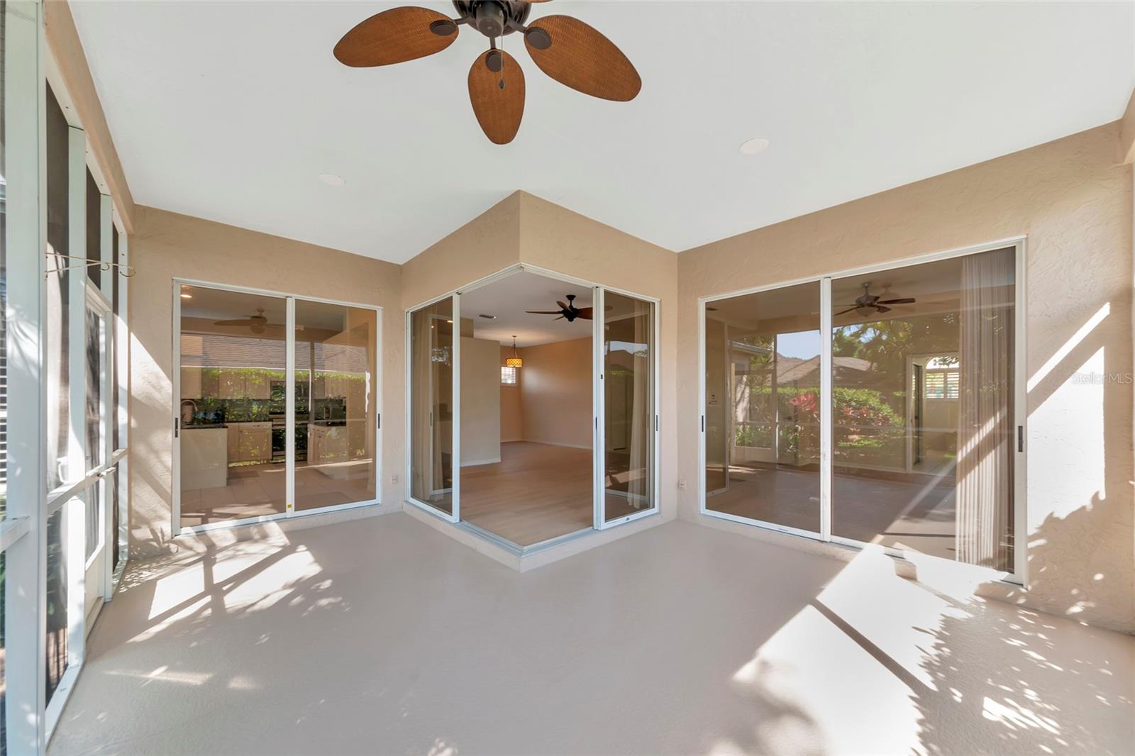 Image 42 of 82 For 309 Americas Cup Boulevard