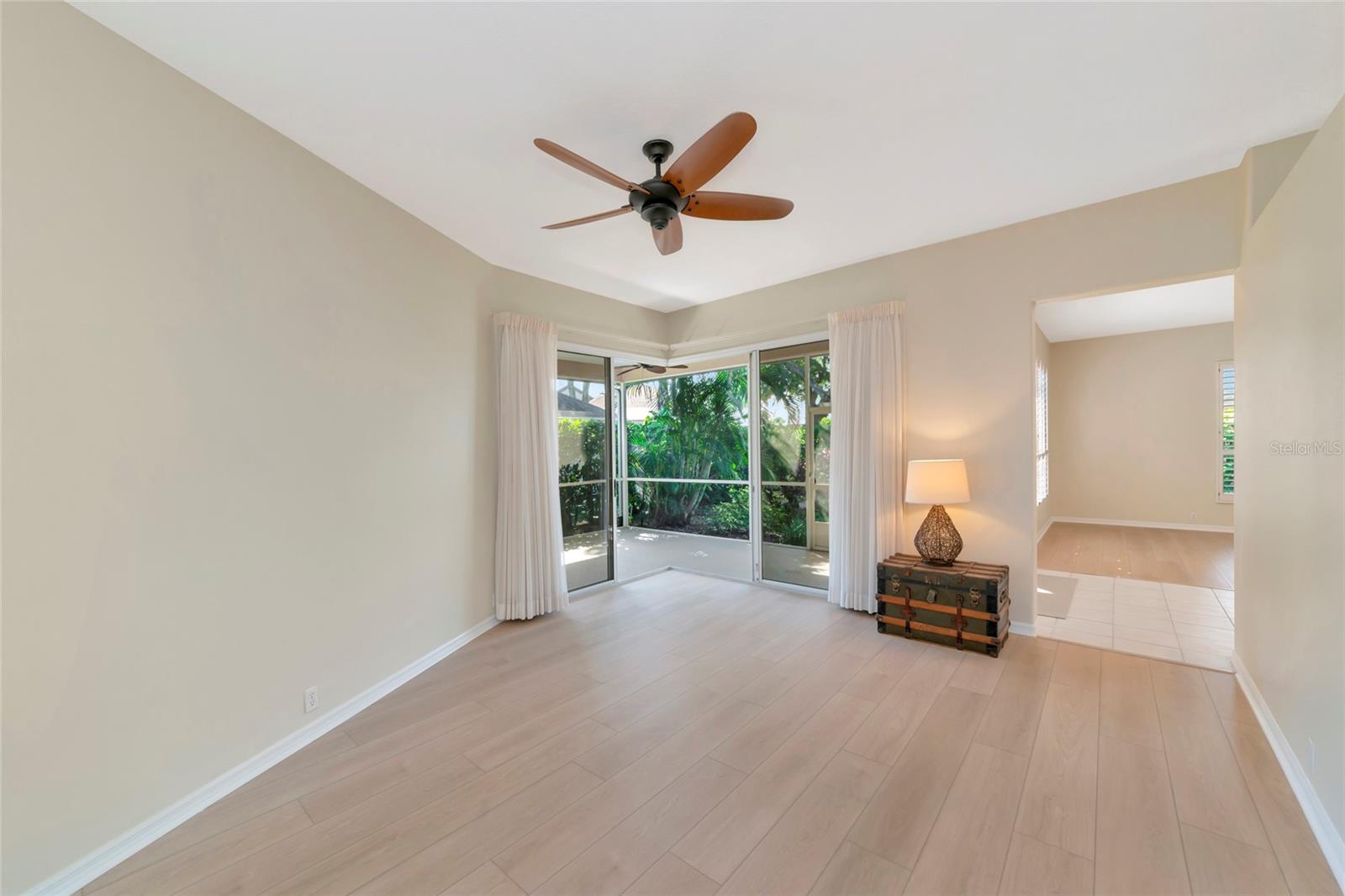 Image 5 of 82 For 309 Americas Cup Boulevard