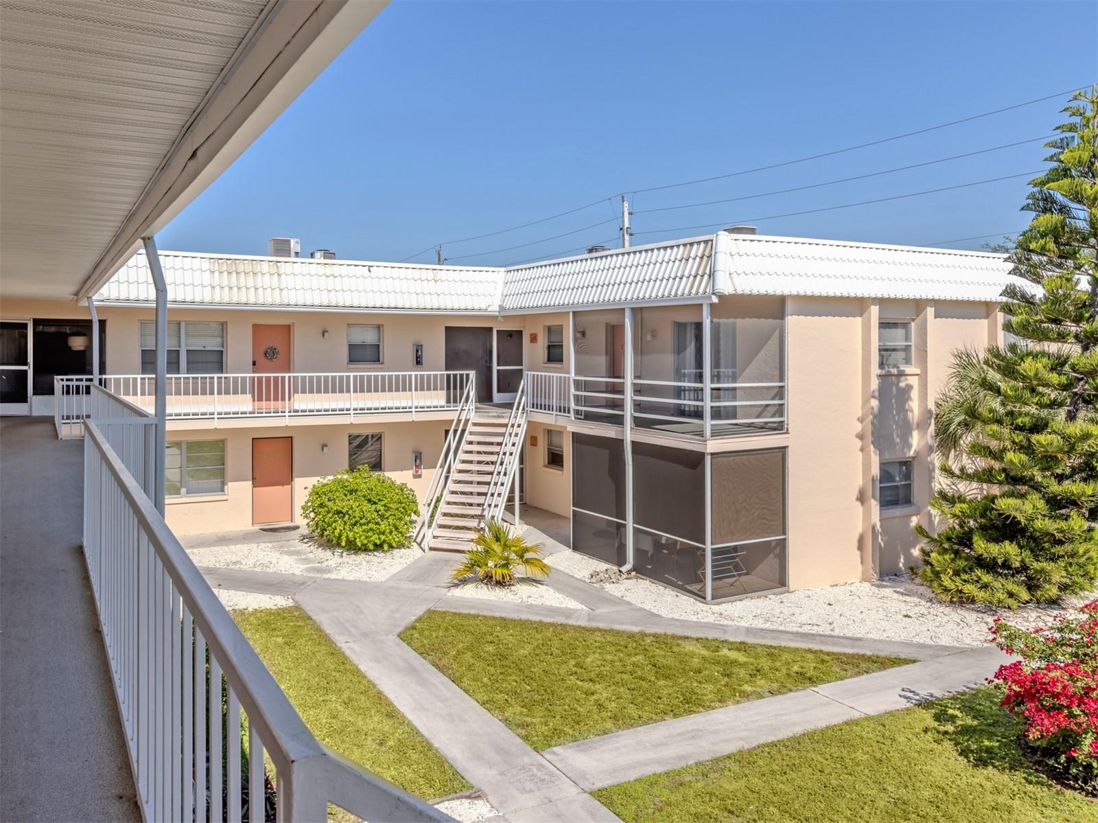 Image 18 of 35 For 400 Base Avenue E 227