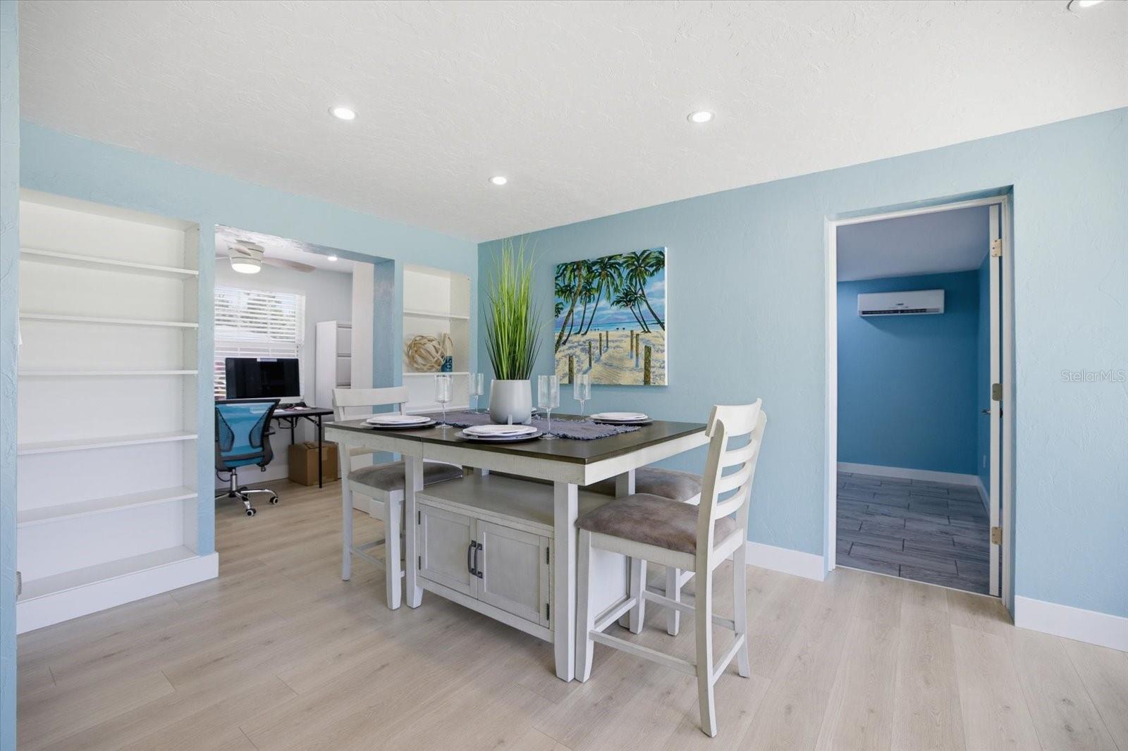 Image 12 of 48 For 1212 Pineland Avenue