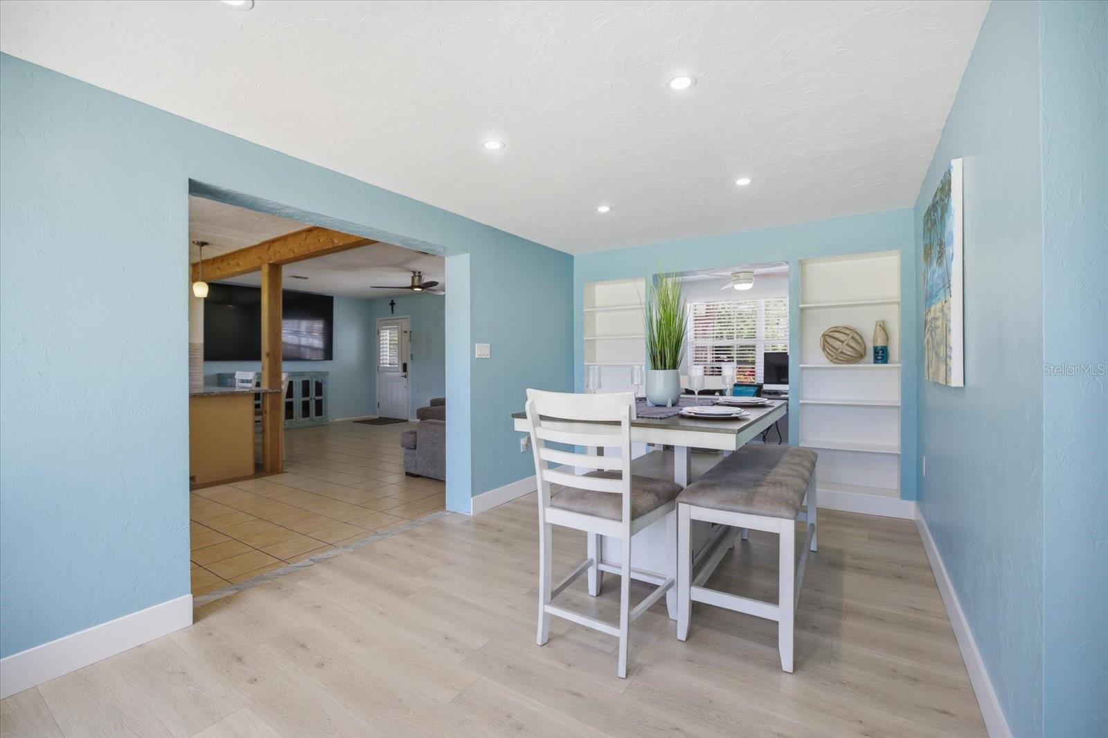 Image 13 of 48 For 1212 Pineland Avenue