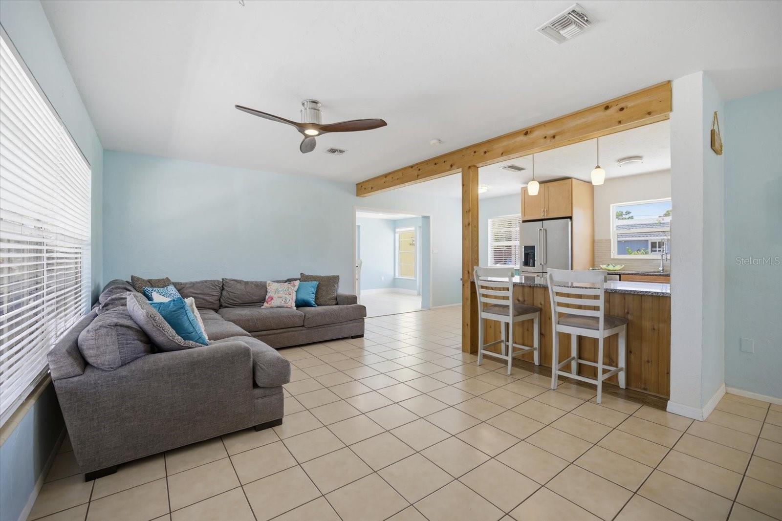 Image 17 of 48 For 1212 Pineland Avenue